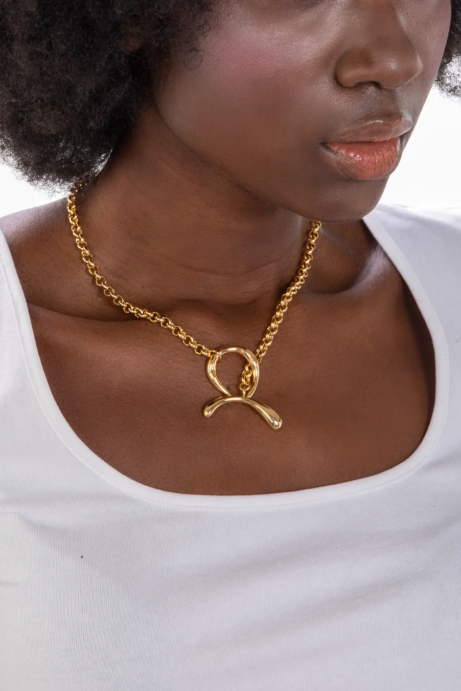 MOOD Necklace. Bow-shaped end, toggle cable chain necklace, 18K gold vermeil, handmade, hypoallergenic, water-resistant