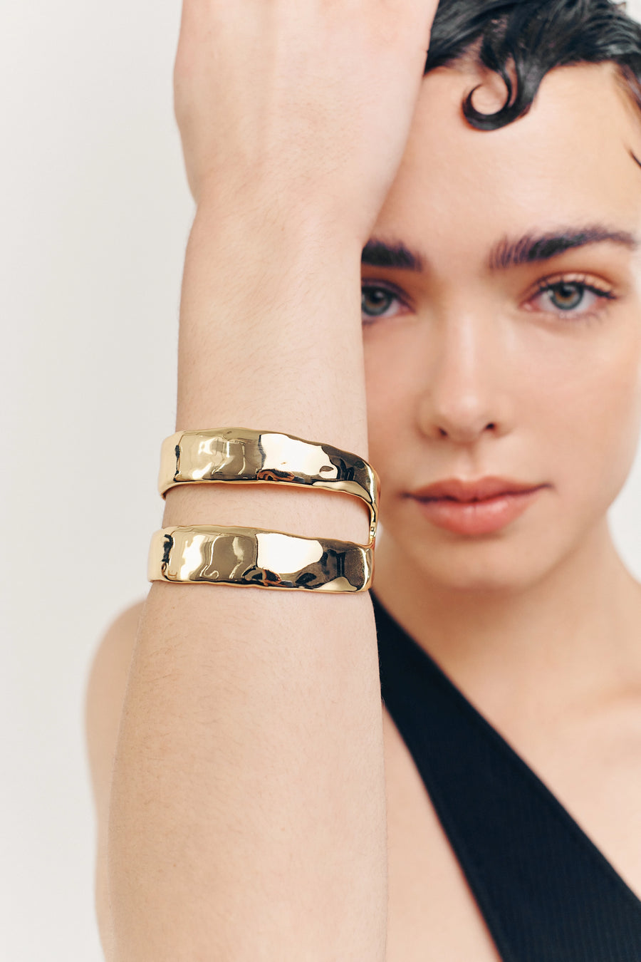 EMPRESS Cuff. Double band cuff bracelet, 18K gold vermeil, handmade, hypoallergenic, water-resistant